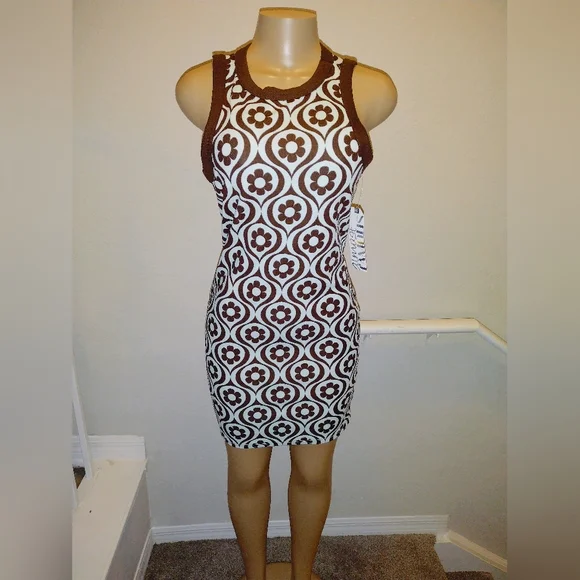 Almost Famous halter Bodycon dress - Picture 4 of 8